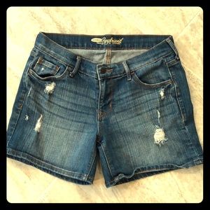 Old Navy distressed Boyfriend Jean shorts